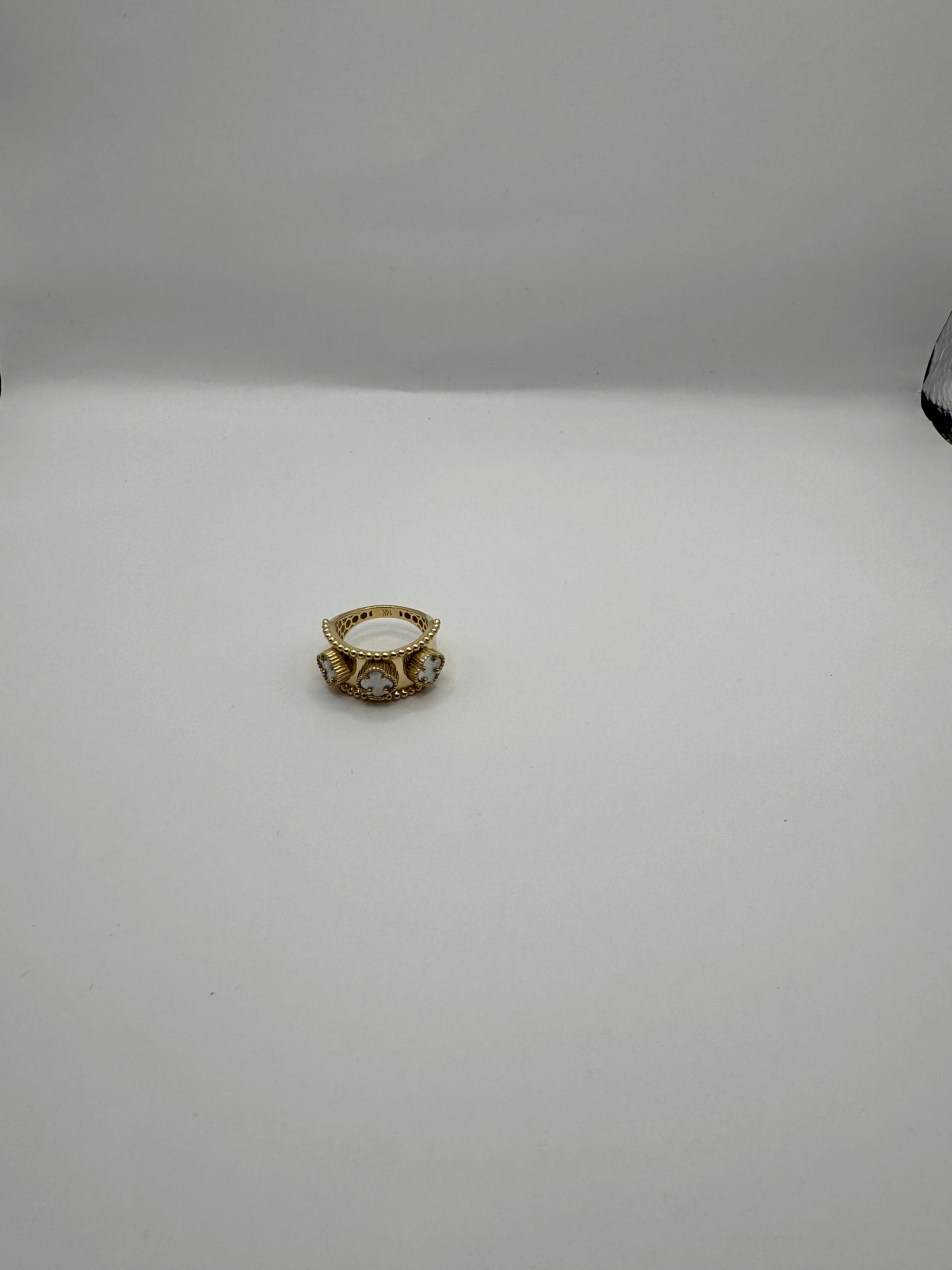 LV Ring